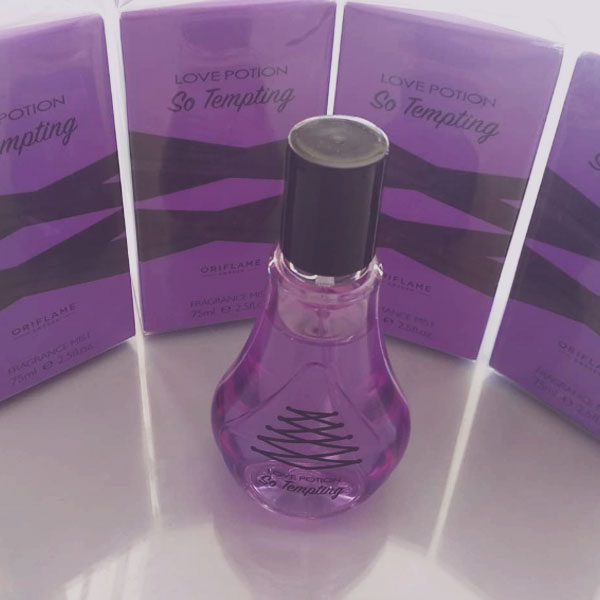 nuoc-hoa-Love-Potion-So-Tempting-Fragrance-Mist-Oriflame-33958-3.jpg