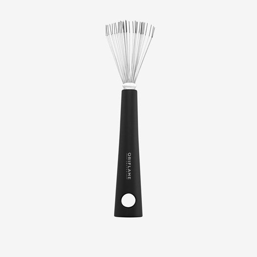 styler-hair-brush-cleaner-1 styler-hair-brush-cleaner-1