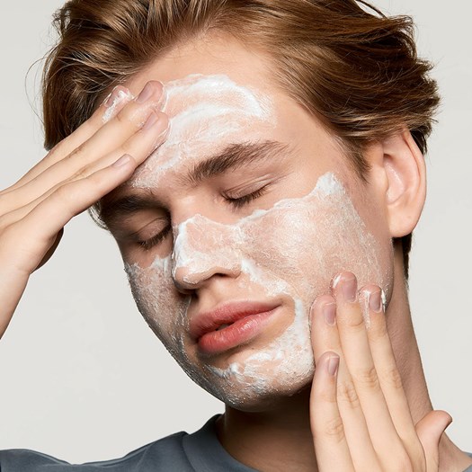 tay-te-bao-chet-pure-skin-smoothing-face-scrub-41675-oriflame-3 tay-te-bao-chet-pure-skin-smoothing-face-scrub-41675-oriflame-3